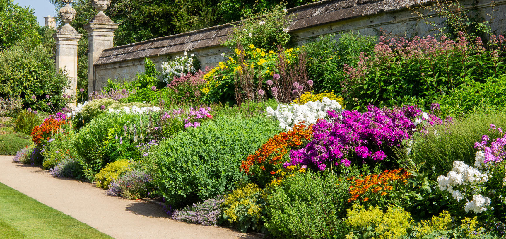 The Herbaceous Border Oxford Botanic Garden And Arboretum