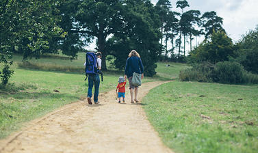 Family Craft Event Arboretum 3