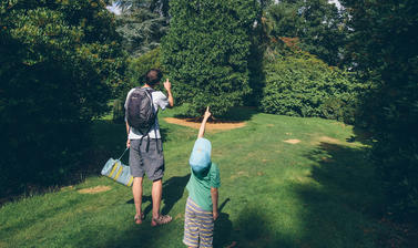 Family Walking Arboretum Serpentine (Wallman Lo Res)
