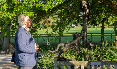 phillip pullman  oxford botanic garden  deamon sculpture  lower garden